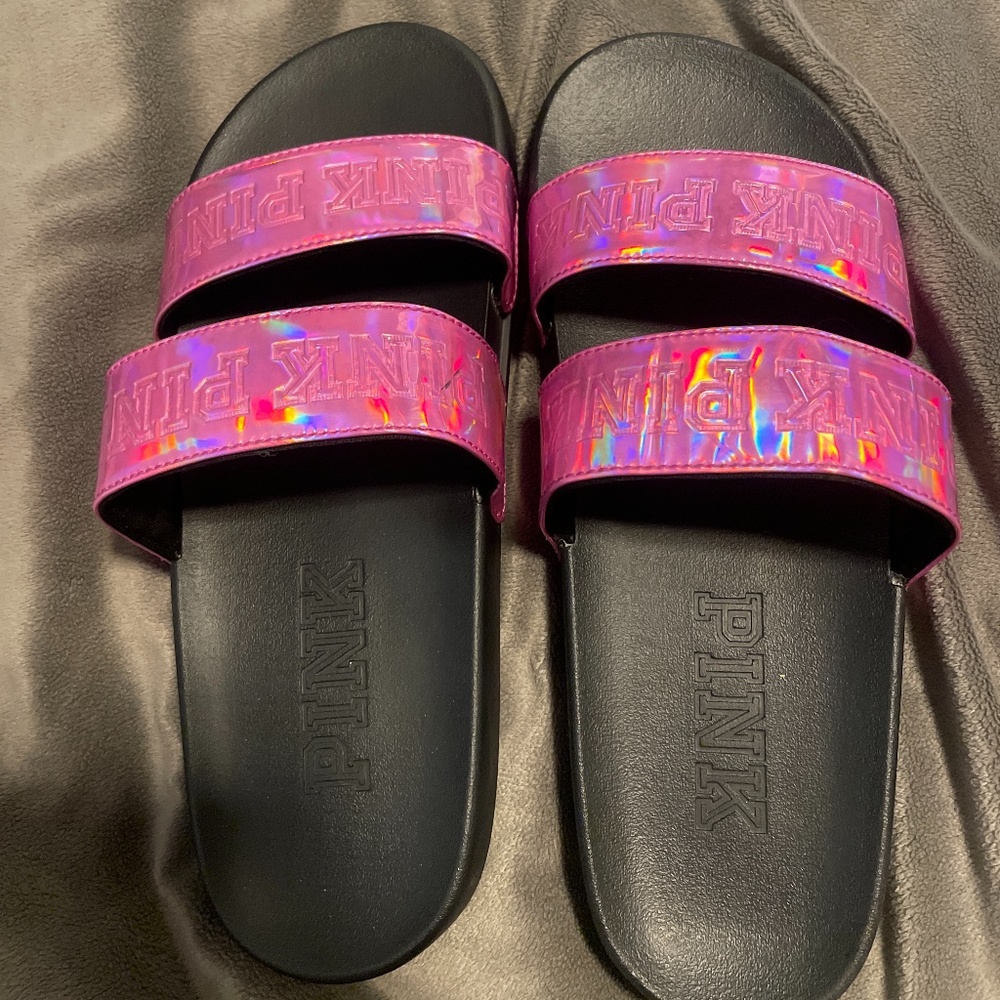 Victoria’s Secret link slides